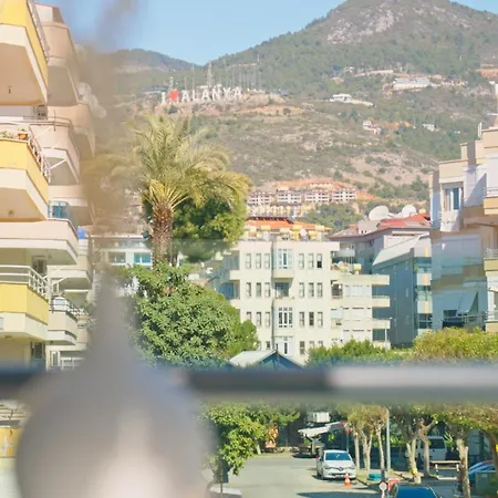 A Stylish 100 M Away From The Sea Apartament